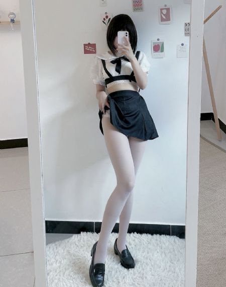 骗中传奇国语全集免费观看_十万网红美女美酱