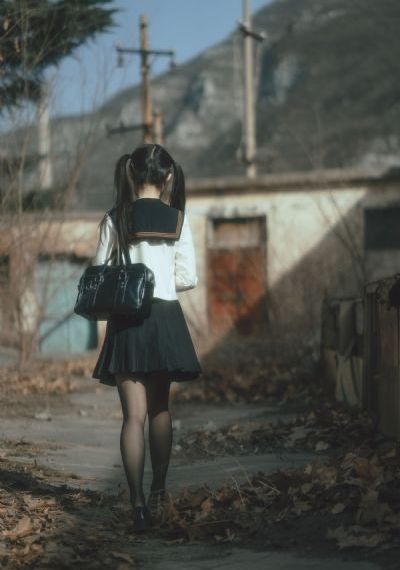 隔壁的少妇2做爰_神马影院手机在线观看