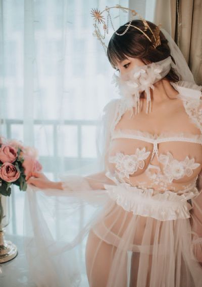孔雀圣使请心动电视剧免费观看_十万网红美女美酱